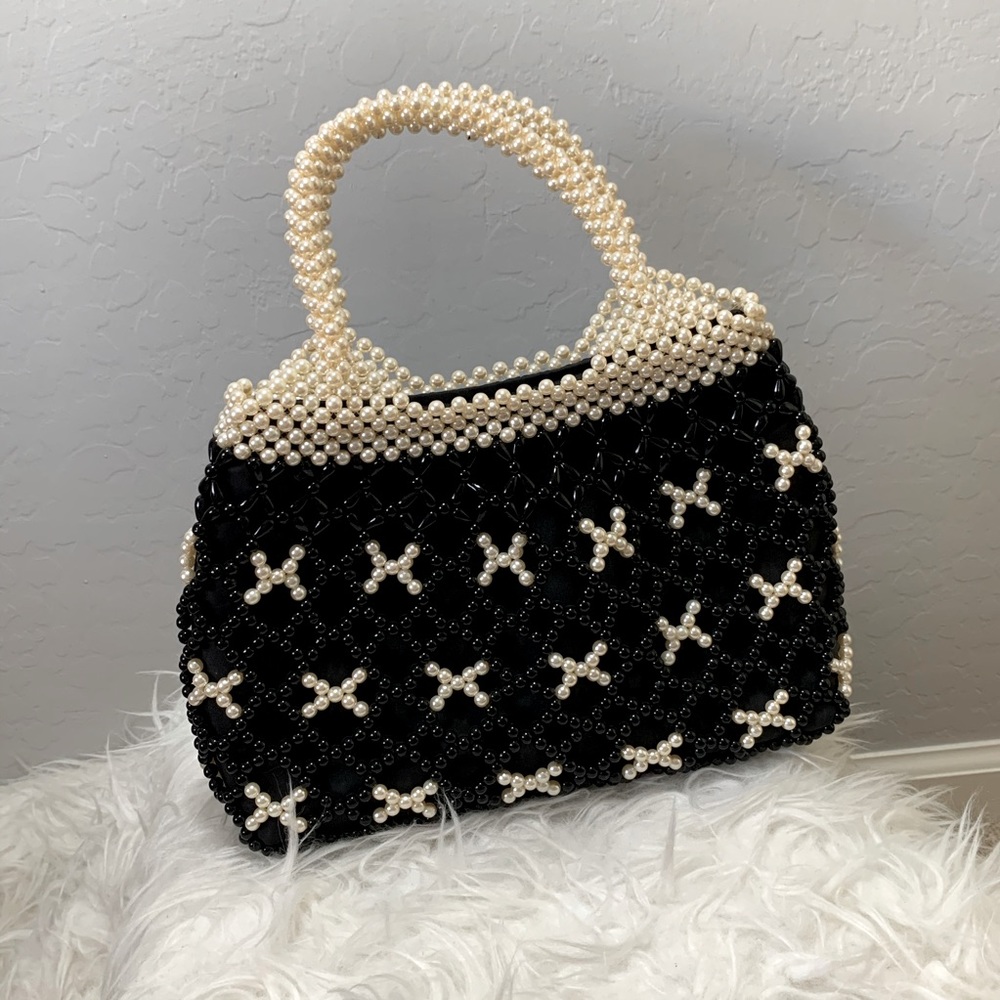 NEW handmade faux pearl beaded handbag